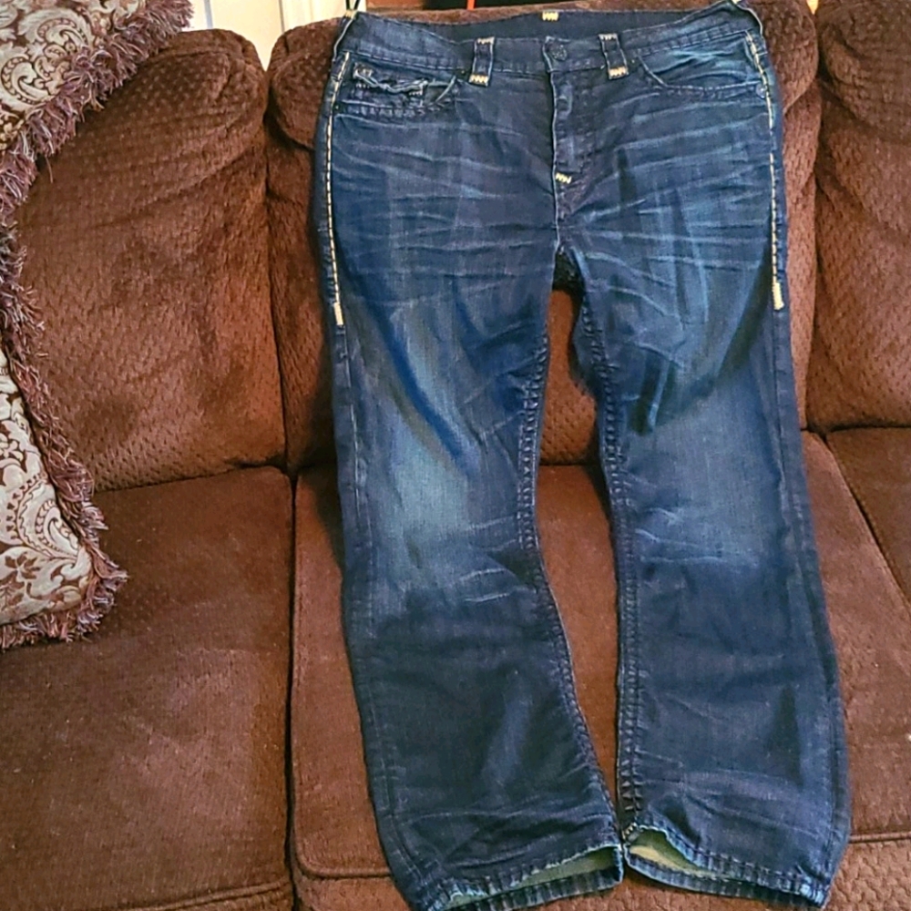 They don't fit, I don't wear them.